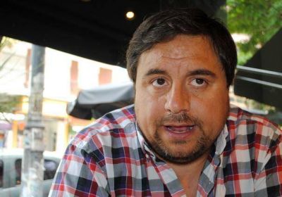 Manino Iriart: �No me llama la atenci�n lo de Arroyo, s� de quienes lo asesoran��
