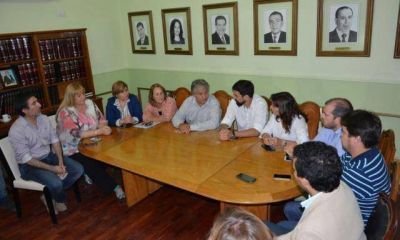Funcionaria con grave acusaci�n a Fuerza C�vica