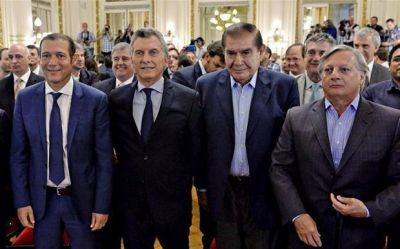 Divide al sindicalismo el plan oficial de reformas laborales