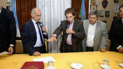 Asumi� Lorenzino como defensor del Pueblo bonaerense