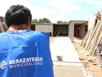 Construcci�n de otro polideportivo