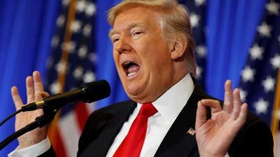Nuevo ataque de Trump a la prensa y a los servicios de inteligencia