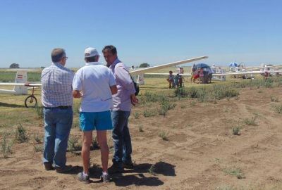 Altolaguirre presenci� Campeonato Nacional de Vuelo a Vela