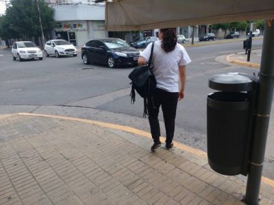 Cambian cestos de basura en el centro