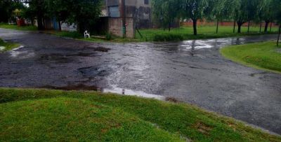 Temporal: Defensa Civil asisti� a varias familias pero no hay evacuados