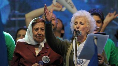 Estela de Carlotto defendi� a los Kirchner: 