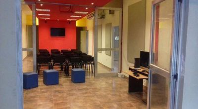 Manzur inaugura un microcine en el ex Predio Ferial, rebautizado Ingenio Cultural