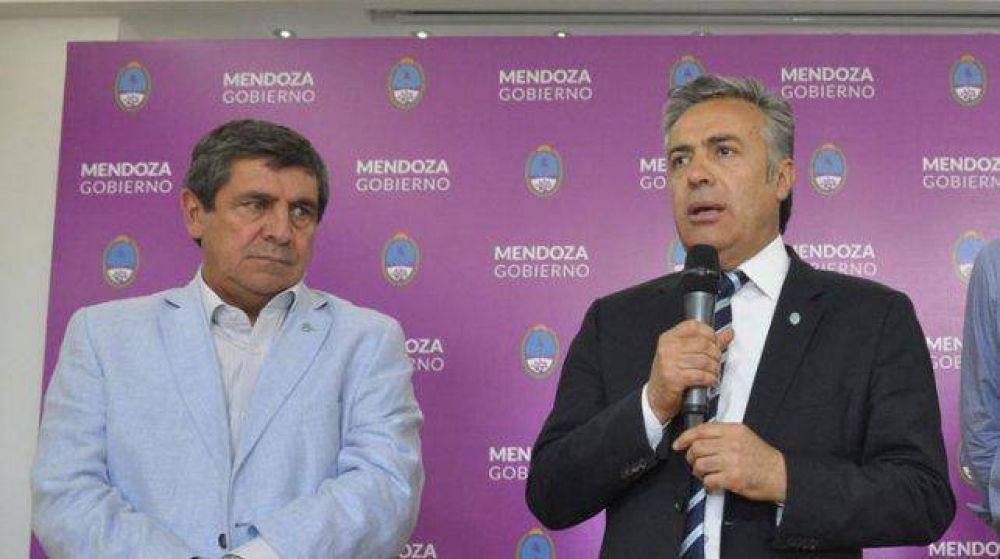 Renunci el ministro de Salud de Mendoza, Rubn Giacchi