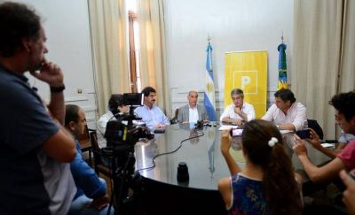 El gobierno de la provincia presente en las zonas afectadas por la inundaci�n
