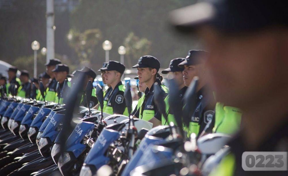 El ministro Ritondo entregar motos para los Comandos de Patrullas