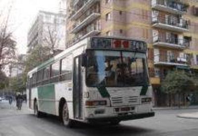Con las remuneraciones al d�a, los trabajadores de la L�nea 11 prestan servicios para Inverbus