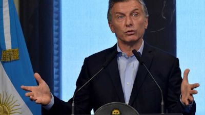 El Presidente defendi� a Arribas y dijo que el lunes traer� documentos