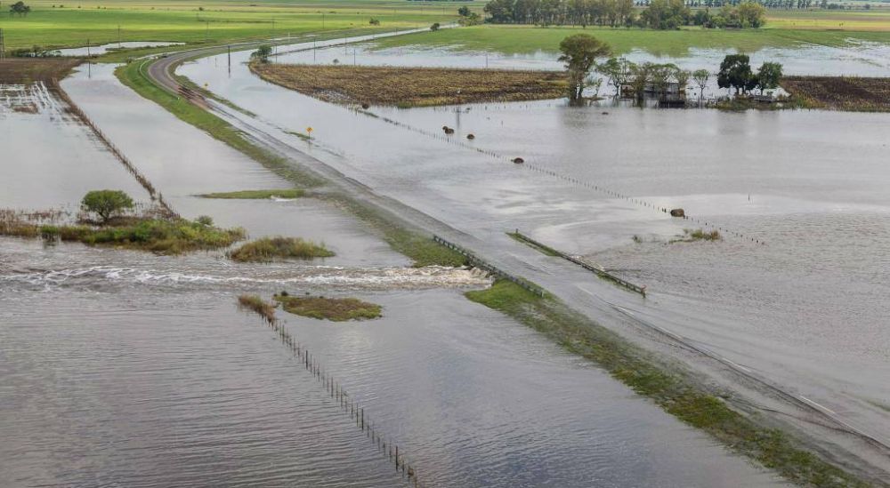La Provincia desanima un conflicto con Santa Fe por las inundaciones