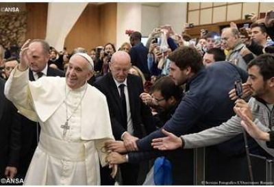 Papa: Dios, que conoce nuestra debilidad, sabe que lo recordamos cuando necesitamos ayuda