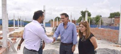 Katopodis recorri� la obra del Centro de Cuidado Infantil de Villa Hidalgo
