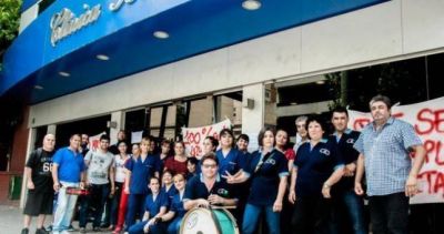 Denuncian el pago del salario en cuotas en la Cl�nica Boedo