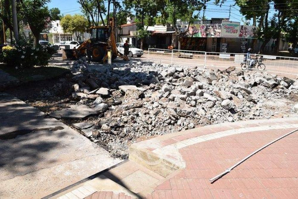 Bruno Construcciones comenz tareas del plan de repavimentacin de avenida Cabral