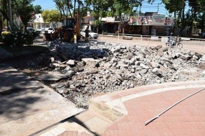 Bruno Construcciones comenz� tareas del plan de repavimentaci�n de avenida Cabral