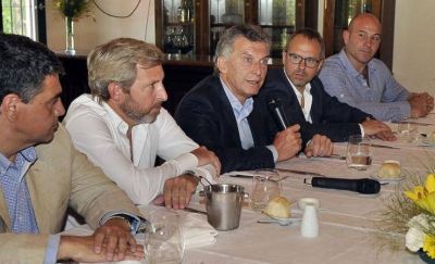 En Tres de Febrero, Macri habl� de obras con 15 intendentes de Cambiemos
