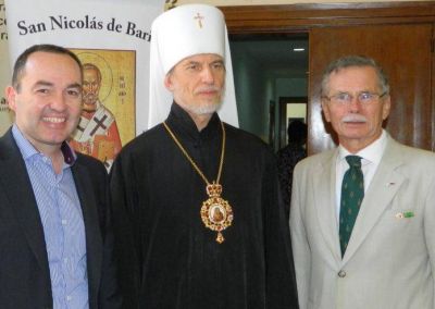 Fiorini entregó distinción a integrante de la Iglesia Ortodoxa Rusa