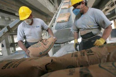 Aseguran que la actividad industrial cay� un 3,8% durante el 2016