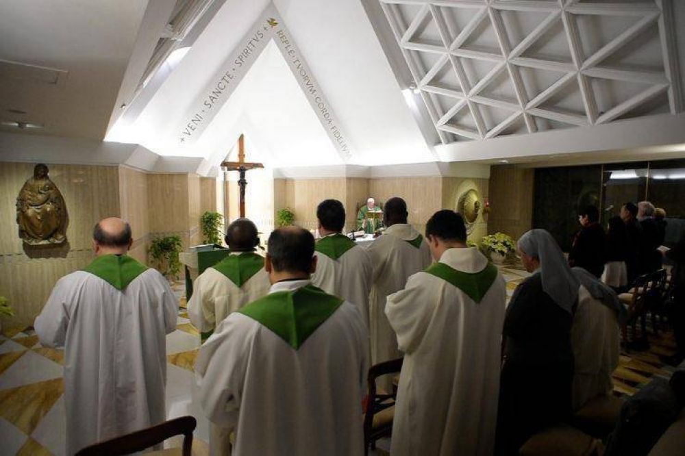 El Papa en Sta. Marta: Una vida cristiana sin tentaciones no es cristiana