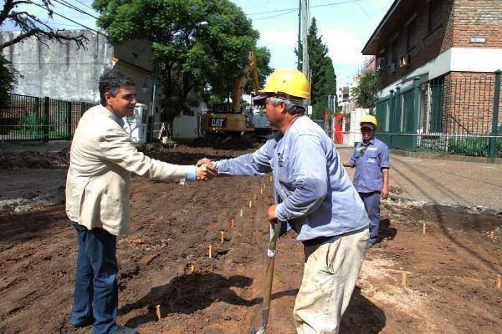 Jorge Macri recorri las obras en marcha sobre la calle Paran
