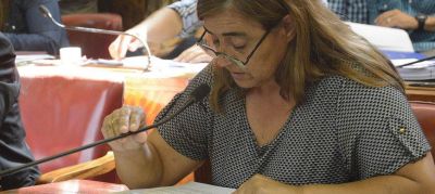 Claudia Rodr�guez: �el municipio va a cobrar m�s pero no hace nada�