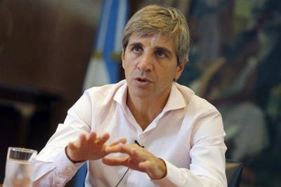 Luis Caputo: 