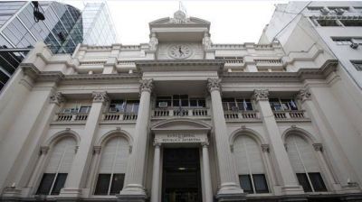 El Banco Central busca aliarse con bancos internacionales para invertir sus reservas