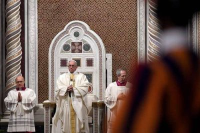 El Papa agradece a los dominicos: hay que rechazar el carnaval mundano