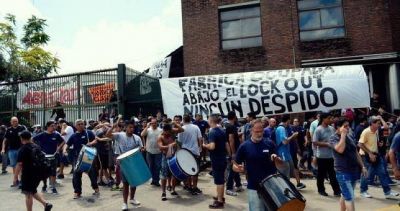 Los gr�ficos no se rinden y lanzan una jornada de protesta contra Clar�n