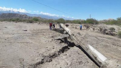 San Jos�: Alumbrera realiza reparaciones