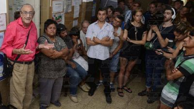 Trabajadores de la Secretar�a de Salud municipal respaldaron a Luchessi
