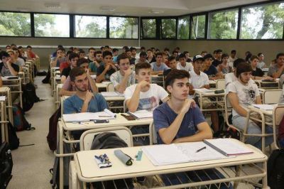 Ingenier�a arranc� los cursos y ya preparan pruebas de nivelaci�n