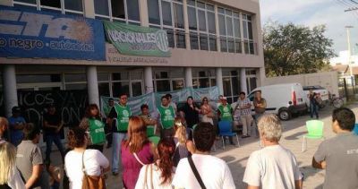 ATE mantiene el bloqueo del SENASA contra los despidos