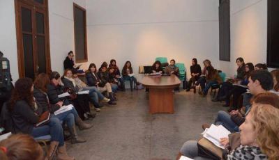 Convocan a presentar proyectos para la Mesa Local contra la Violencia de G�nero