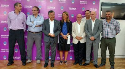 Najul asumi� como ministra al frente de Salud, Desarrollo Social y Deporte