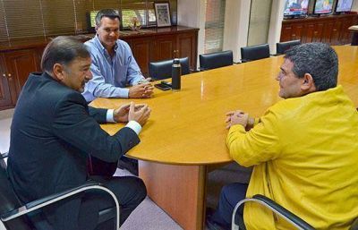 El Gobierno trabaja en equipo con los legisladores nacionales