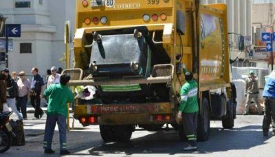 Mestre quiere abrir antes el Concejo por la basura