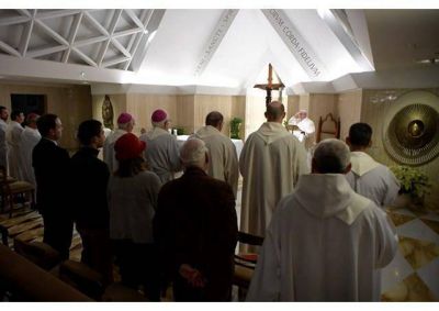 Homil�a del Papa Francisco: Jam�s fingir con Dios