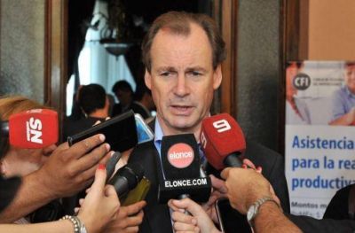 En febrero convocar�n a los gremios para discutir salarios