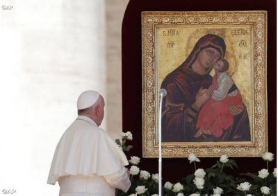 Papa: brille el Evangelio en la sociedad con María, Madre de Cristo y de la esperanza