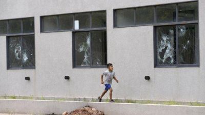 Amsaf� Rosario relev� 75 escuelas con problemas edilicios y pocos cargos docentes
