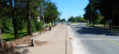 M�s obras para mejorar las banquinas en las rutas y autopistas de la provincia