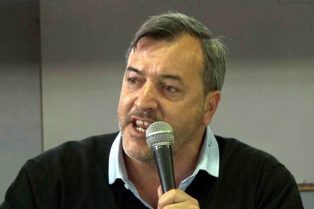 Aguiar pidi� a Weretilneck que �predique con el ejemplo y se baje el sueldo�
