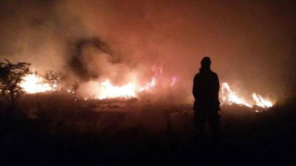 Incendios rurales: todava quedan dos focos activos dentro de la provincia