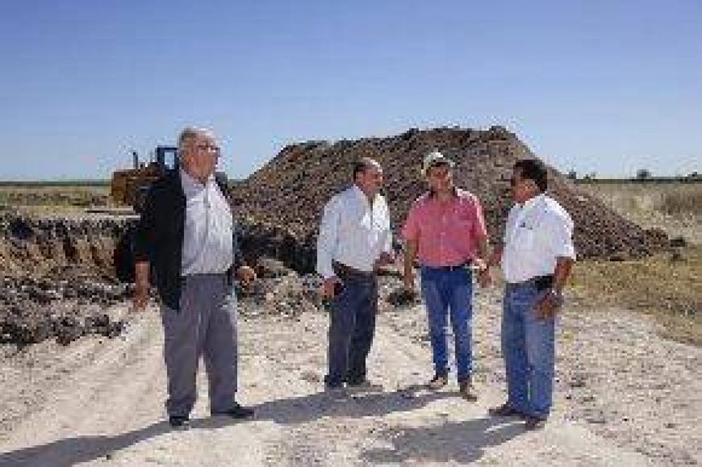El Intendente recorri� trabajos de entoscado