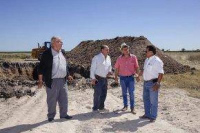 El Intendente recorri� trabajos de entoscado