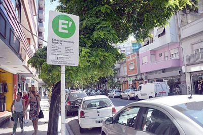 Aument� 30% la hora del estacionamiento medido